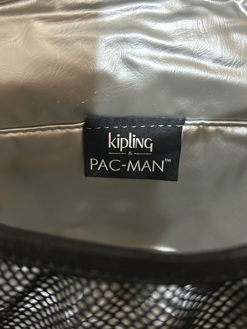 Kipling Kichirou Pac Man Lunch Bag - Picture 11 of 13